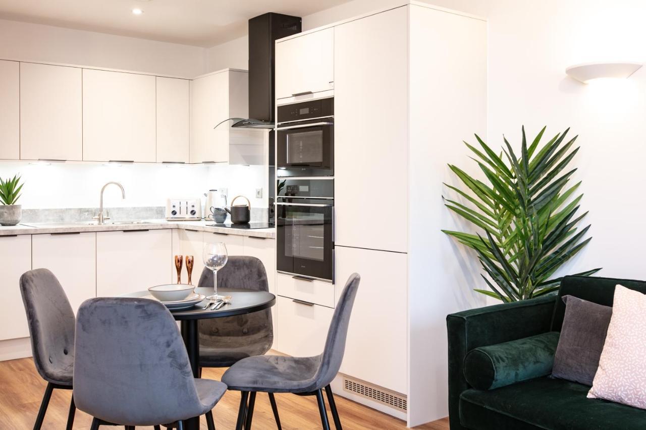City Centre - Free Parking - Stylish 2 Bedroom Apartment Bristol Extérieur photo